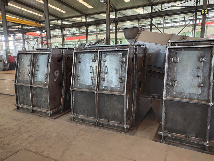 PFCK1012系列可逆反擊錘式破碎機(jī) PFCK1012系列可逆反擊錘式破碎機(jī)